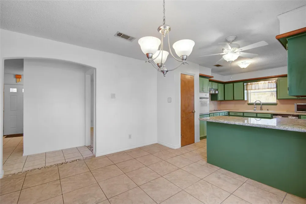 411 County Road 912a Brazoria, TX 77422