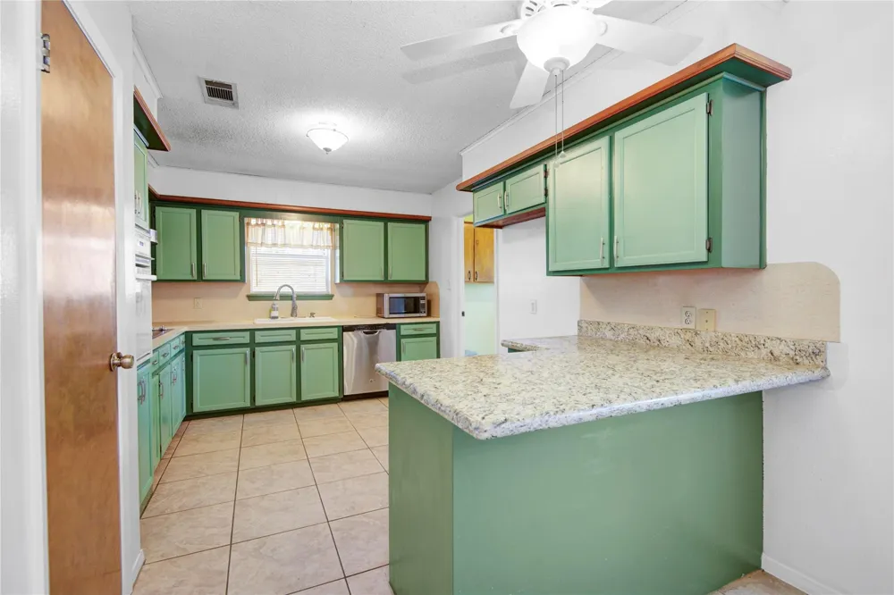 411 County Road 912a Brazoria, TX 77422