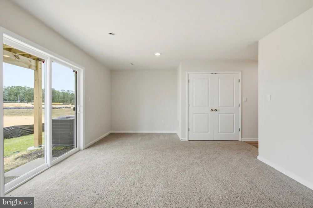 127 GARY WAY Sicklerville, NJ 08081