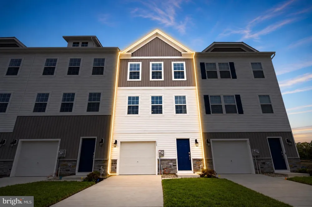 127 GARY WAY Sicklerville, NJ 08081