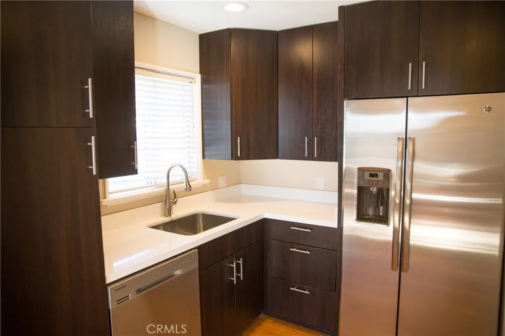 464 Bent Street #A Laguna Beach, CA 92651