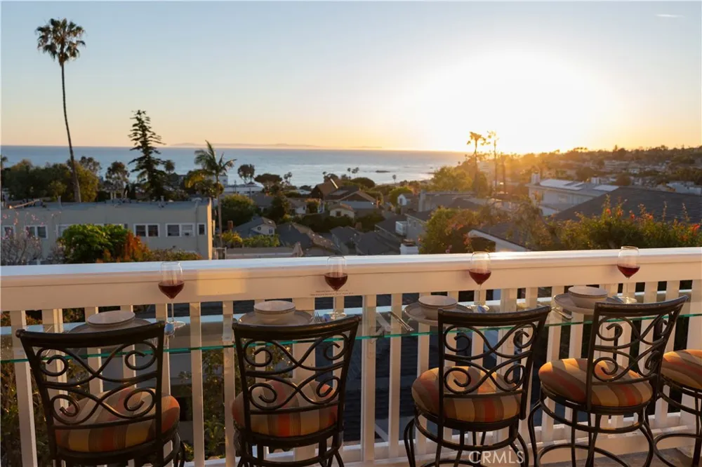 464 Bent Street #A Laguna Beach, CA 92651