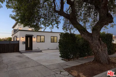12209 Havelock Avenue