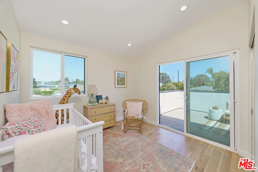 12209 Havelock Avenue Culver City, CA 90230