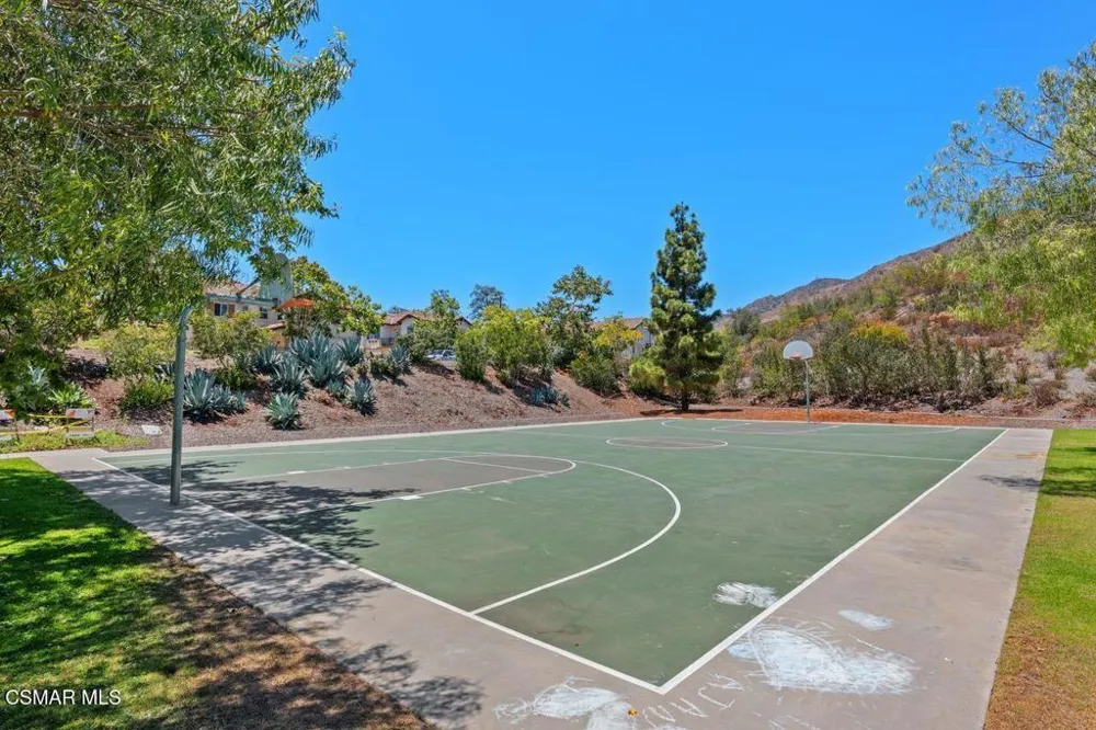 123 Via Aldea Newbury Park, CA 91320