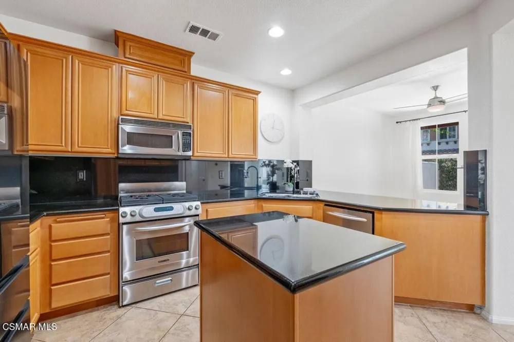 123 Via Aldea Newbury Park, CA 91320