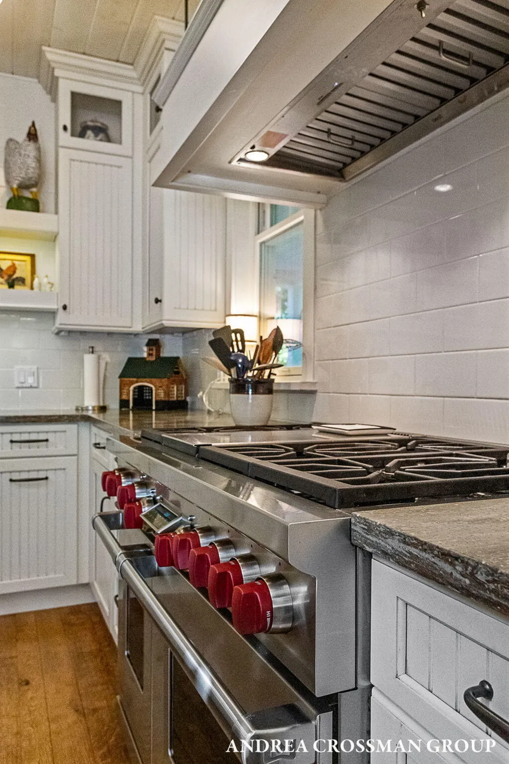 2075 Lakeshore Drive Fennville, MI 49408