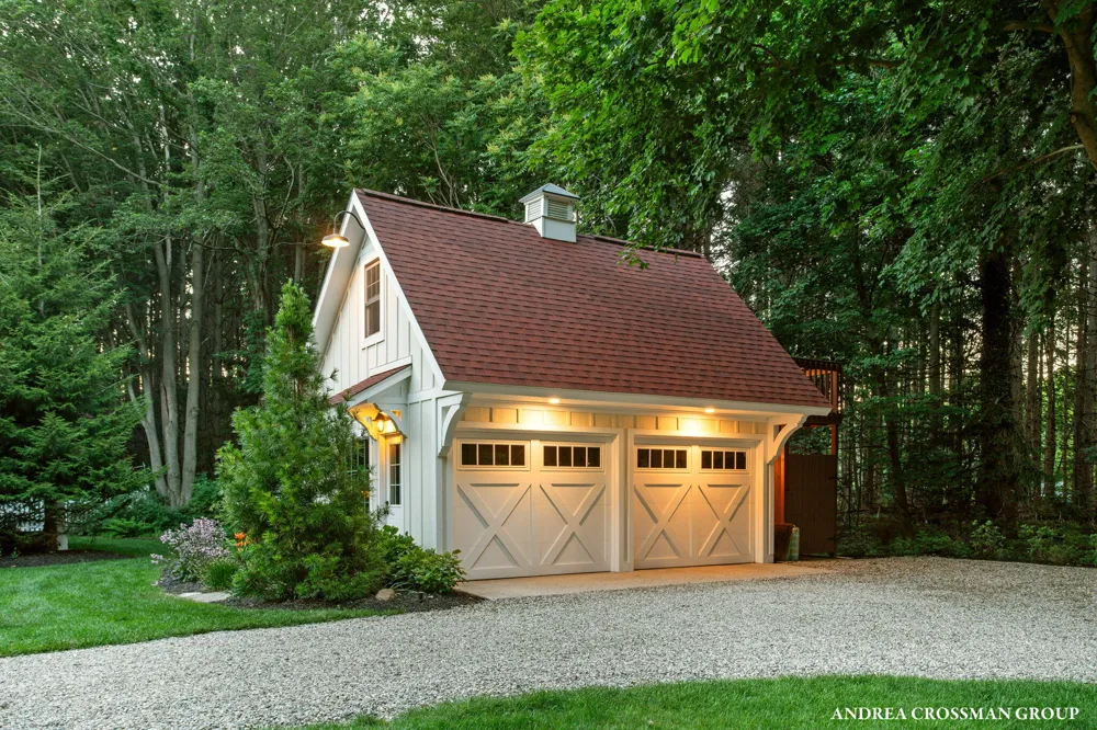 2075 Lakeshore Drive Fennville, MI 49408