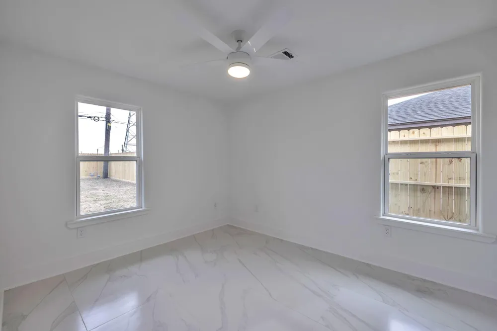 8709 Tarbell Road Houston, TX 77034