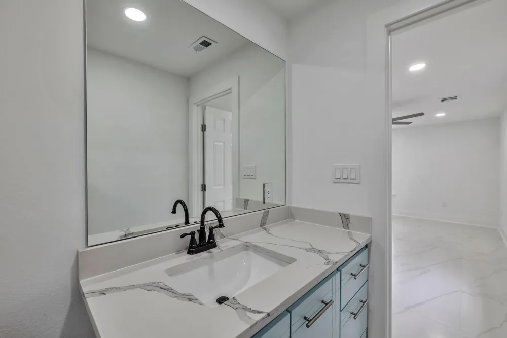 8709 Tarbell Road Houston, TX 77034