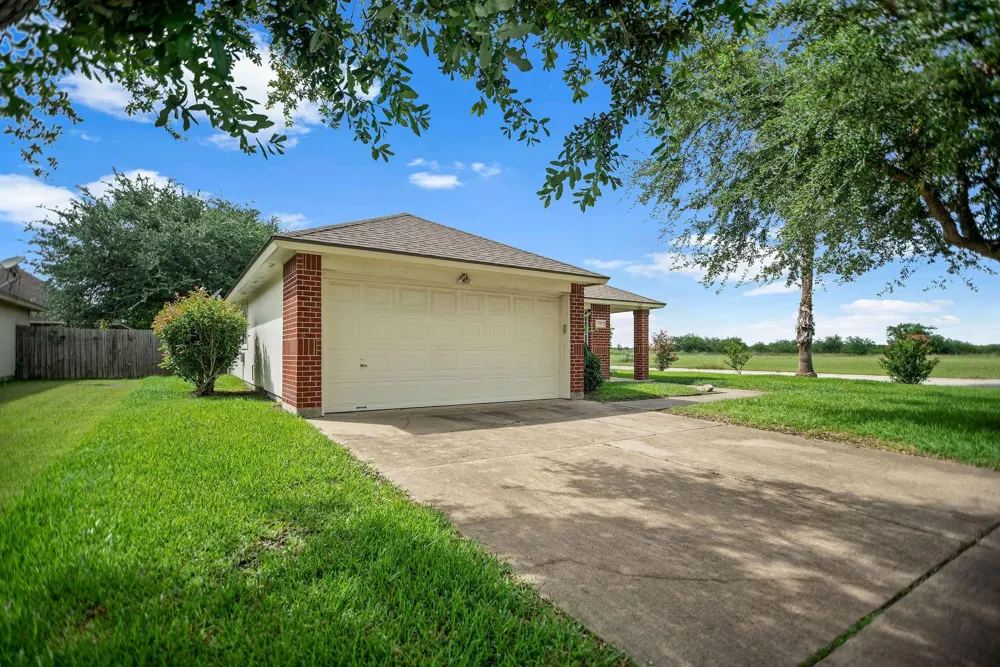 314 Rouen Drive Port Lavaca, TX 77979