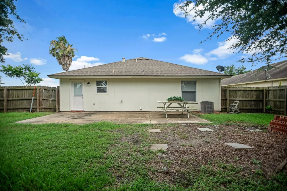 314 Rouen Drive Port Lavaca, TX 77979
