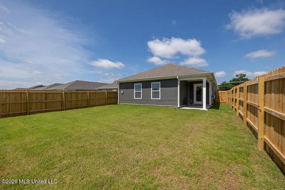 66 Sealy Drive Byhalia, MS 38611