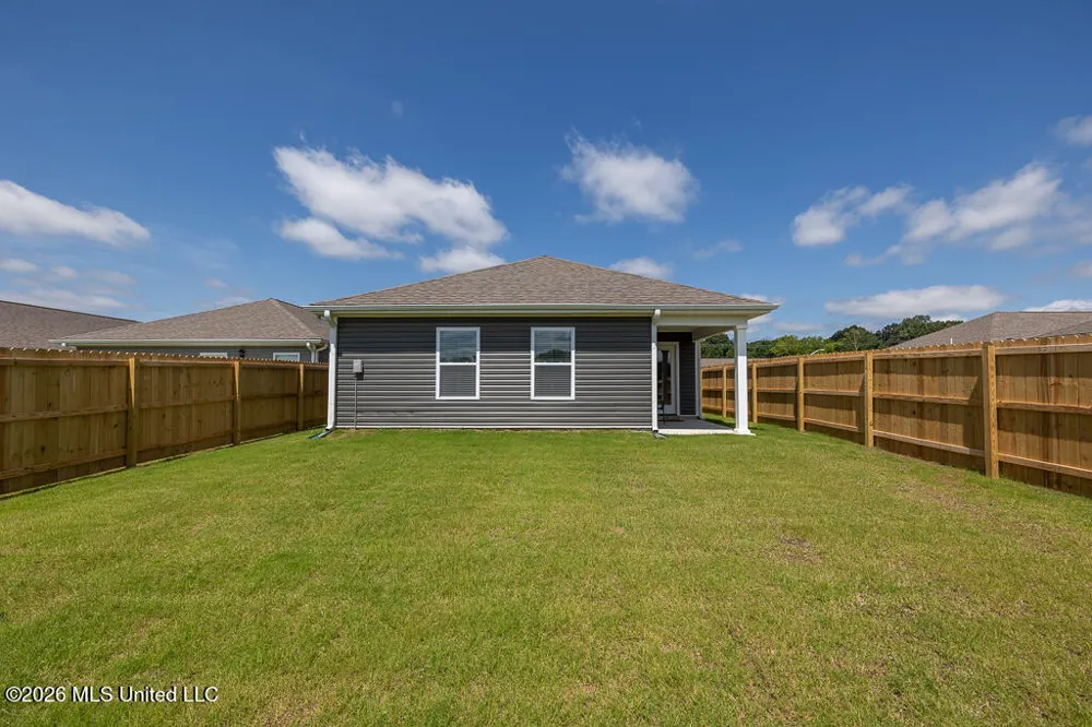 66 Sealy Drive Byhalia, MS 38611