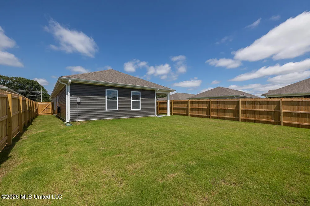 66 Sealy Drive Byhalia, MS 38611