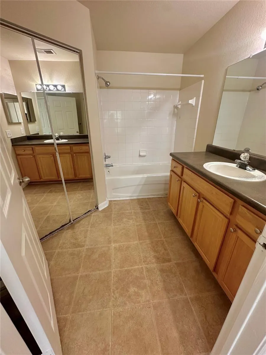 9021 LEE VISTA BOULEVARD #1711 Orlando, FL 32829
