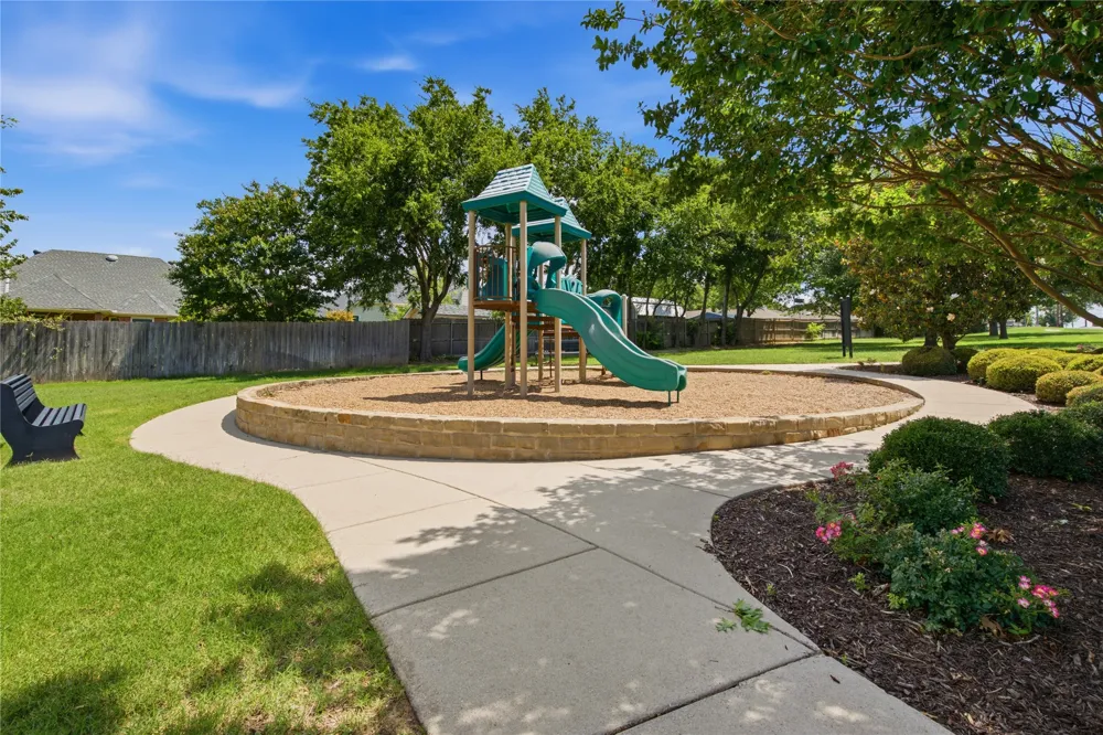 287 Emma Call Court Decatur, TX 76234