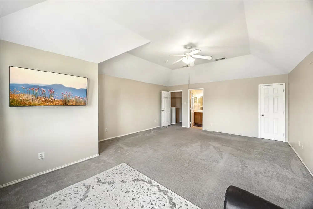 949 Chestnut Lane Saginaw, TX 76179