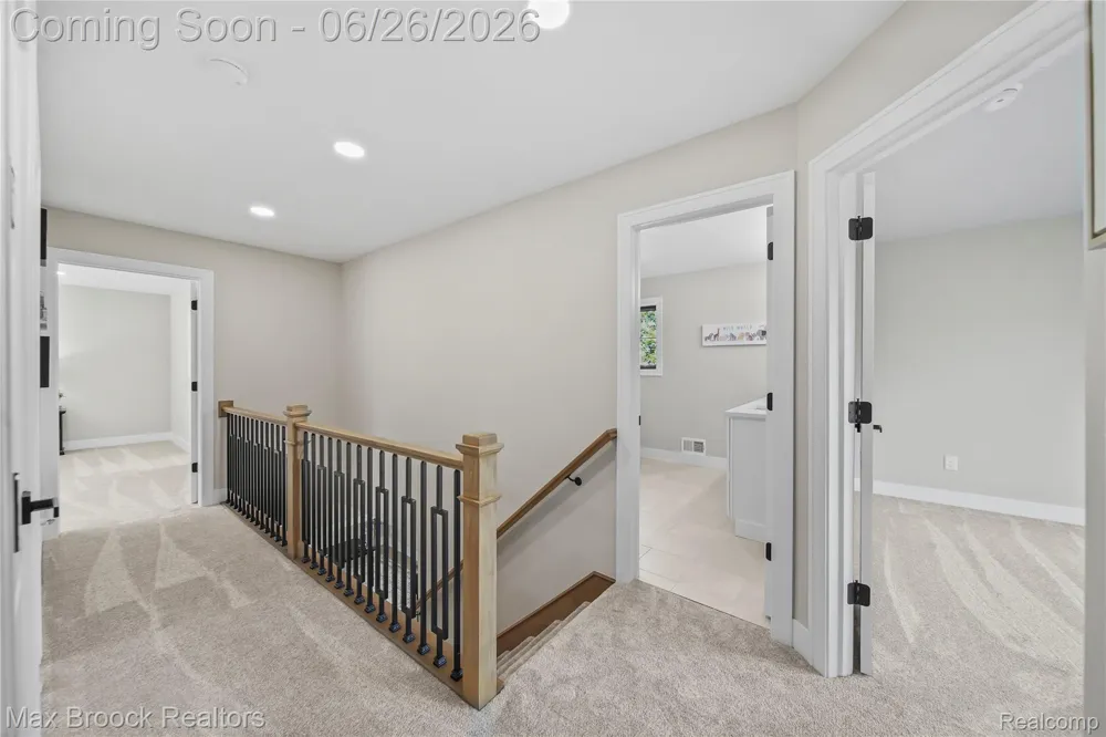 34575 Jefferson Avenue Harrison Charter Township, MI 48045