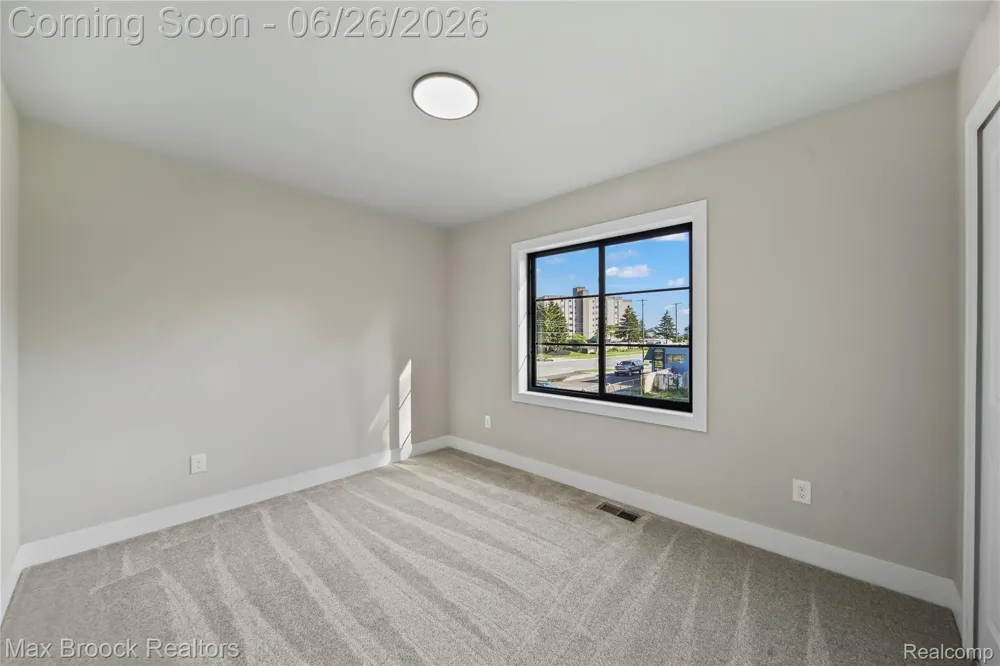 34575 Jefferson Avenue Harrison Charter Township, MI 48045