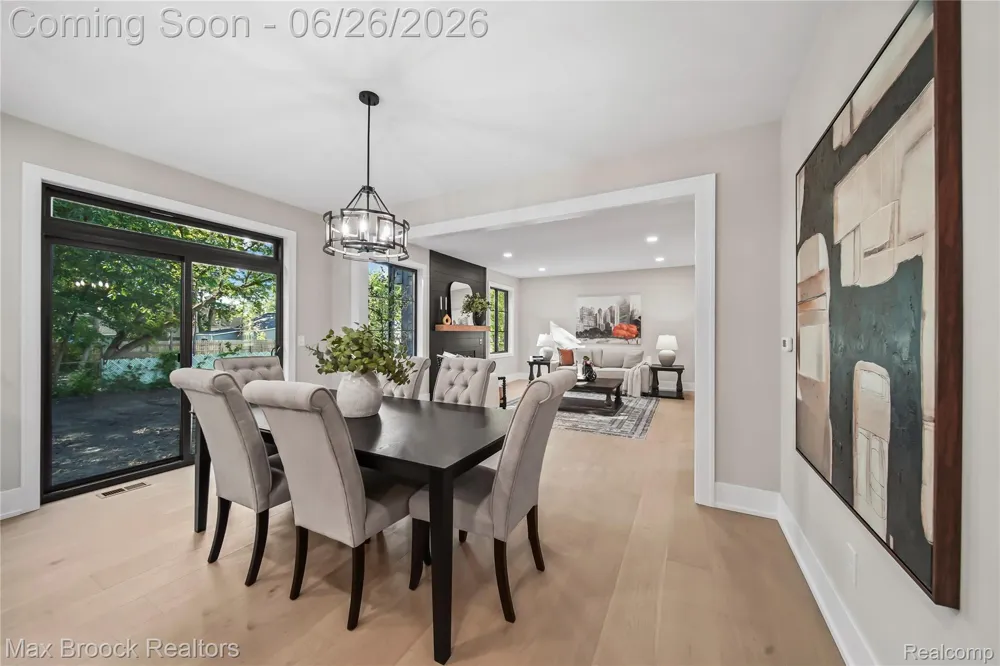 34575 Jefferson Avenue Harrison Charter Township, MI 48045