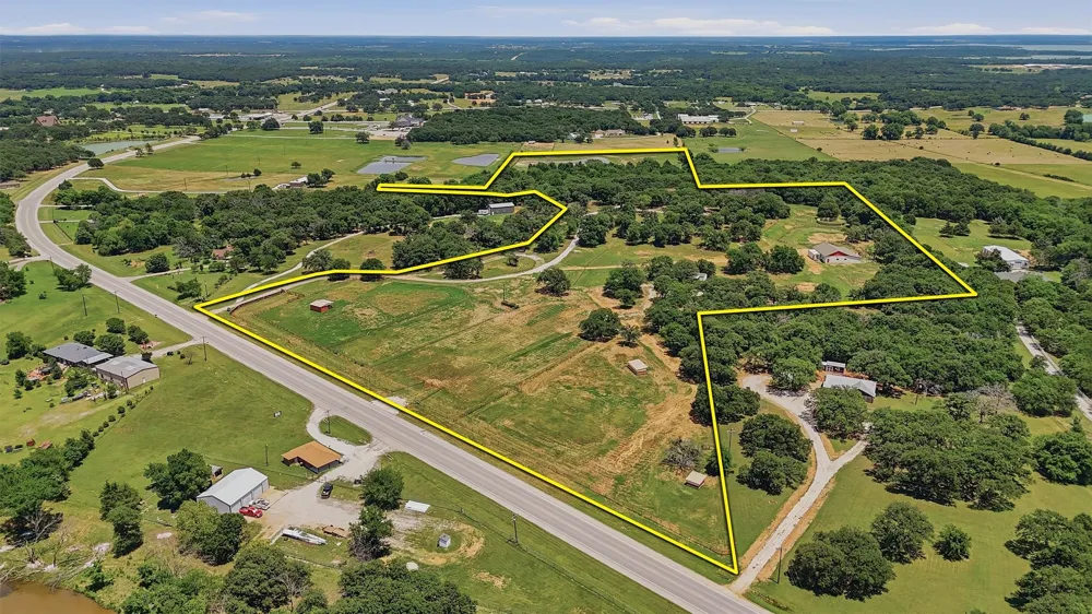 7154 E Fm 922 Valley View, TX 76272
