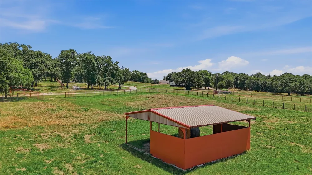 7154 E Fm 922 Valley View, TX 76272