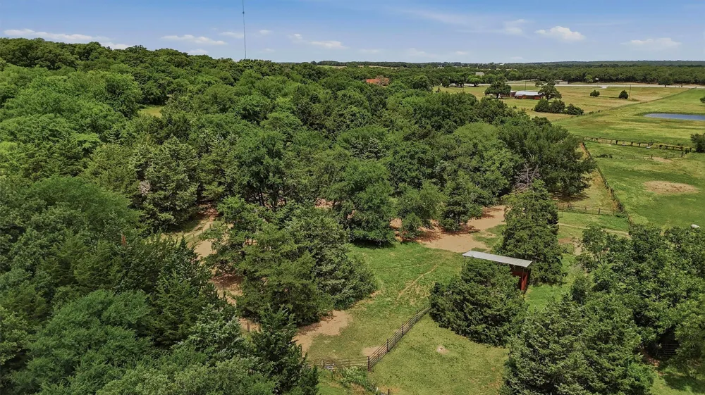 7154 E Fm 922 Valley View, TX 76272