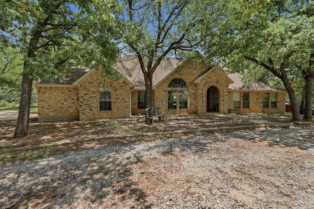 7154 E Fm 922 Valley View, TX 76272