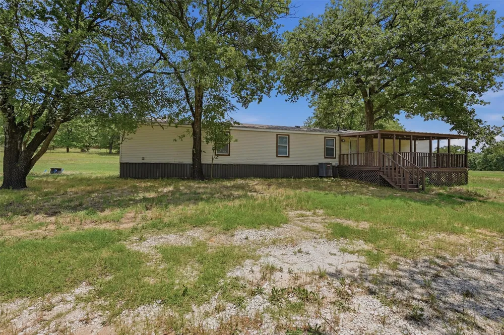 7154 E Fm 922 Valley View, TX 76272