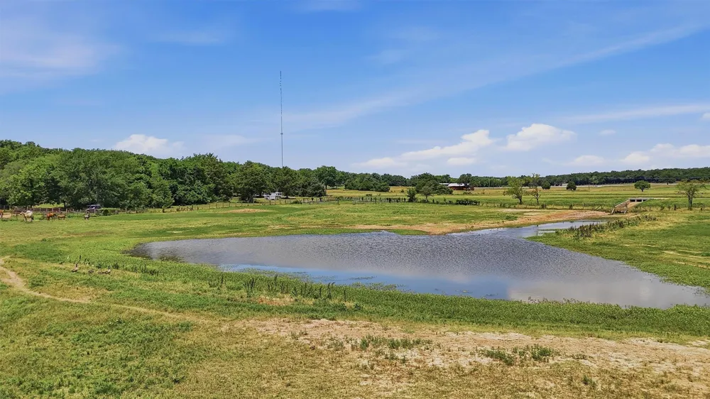 7154 E Fm 922 Valley View, TX 76272