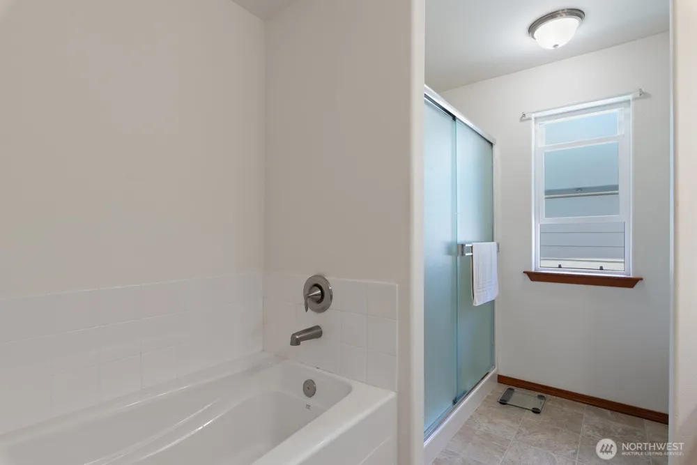 509 E Division Street #A Arlington, WA 98223