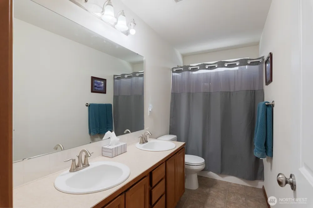 509 E Division Street #A Arlington, WA 98223