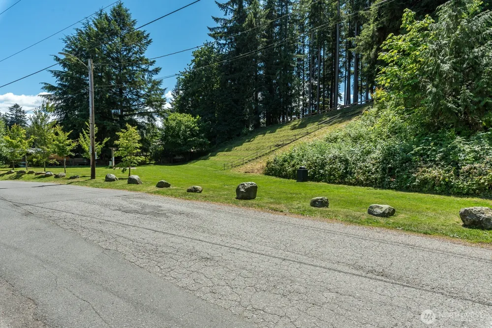 509 E Division Street #A Arlington, WA 98223