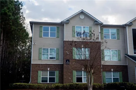 12301 Fairington Ridge Circle