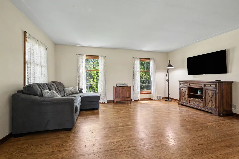 7579 100th Street SE Caledonia Township, MI 49316