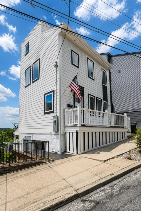 1003 Hill Street