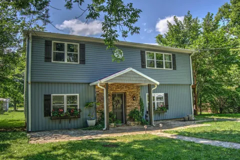 176 Poplar Avenue