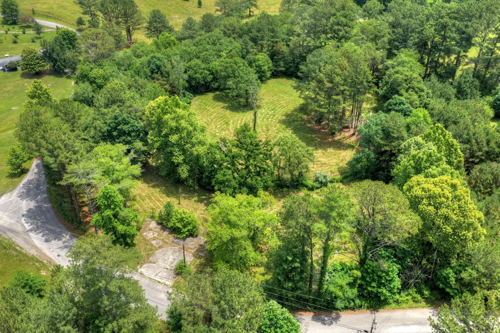 526 Airport Road Copperhill, TN 37317