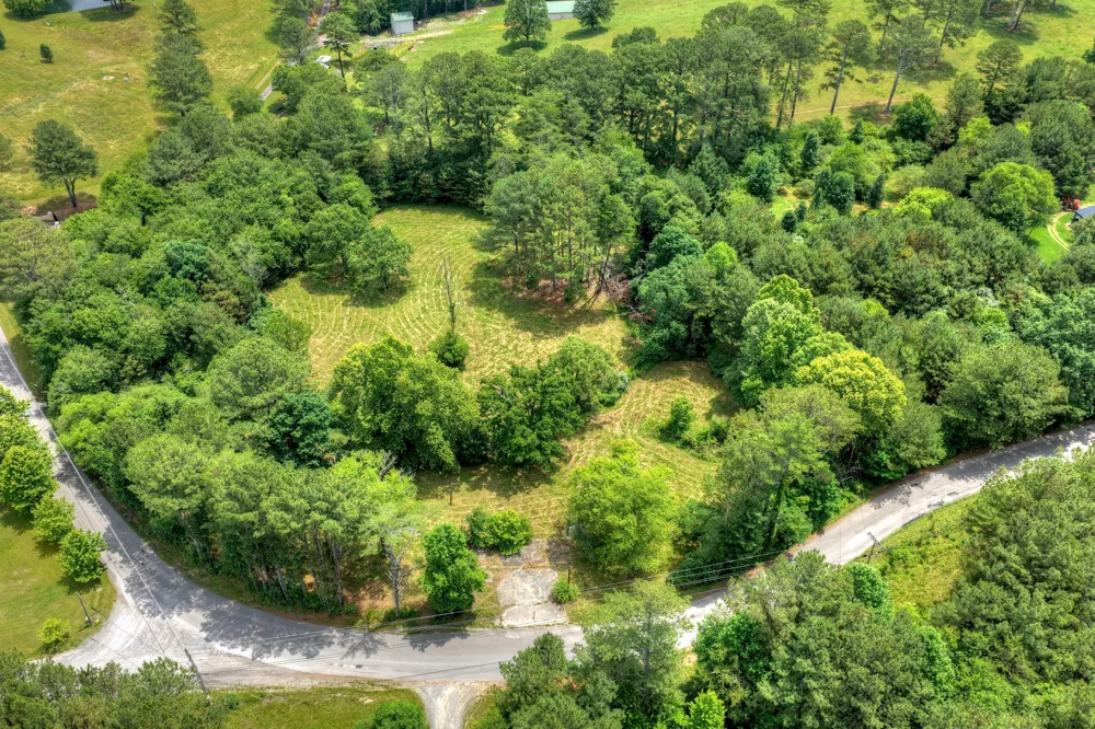 526 Airport Road Copperhill, TN 37317