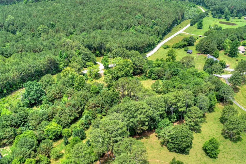 526 Airport Road Copperhill, TN 37317