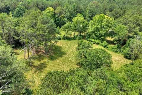 526 Airport Road