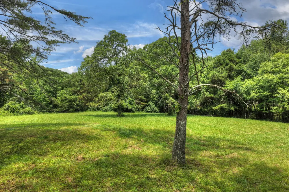 526 Airport Road Copperhill, TN 37317