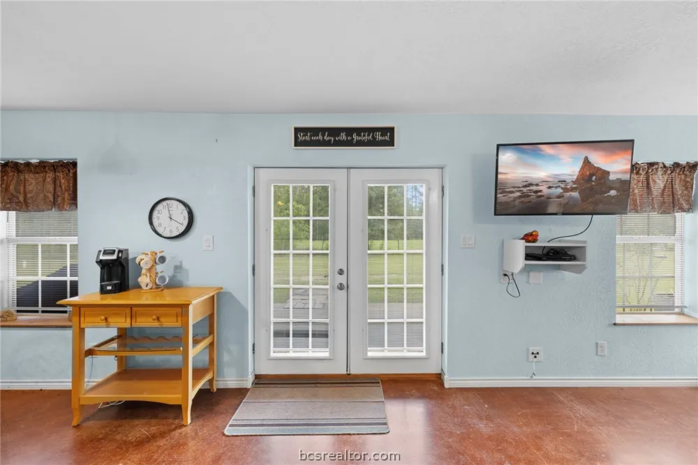 4942 Old Wagon Lane Richards, TX 77873