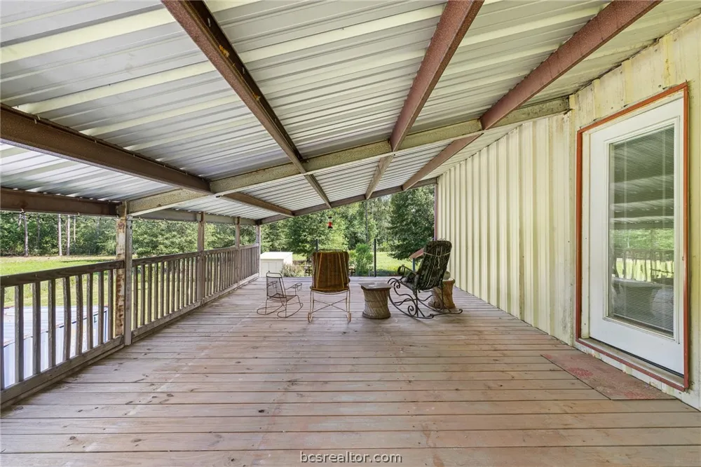 4942 Old Wagon Lane Richards, TX 77873