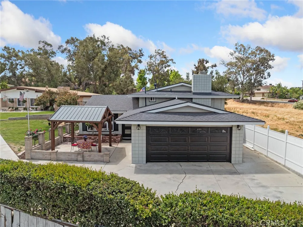 1510 Pamela Redlands, CA 92373