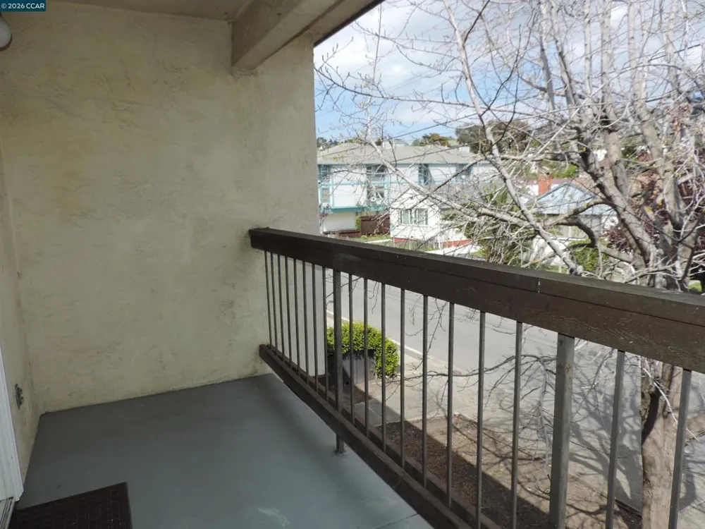 1725 Liberty ## 10 El Cerrito, CA 94530