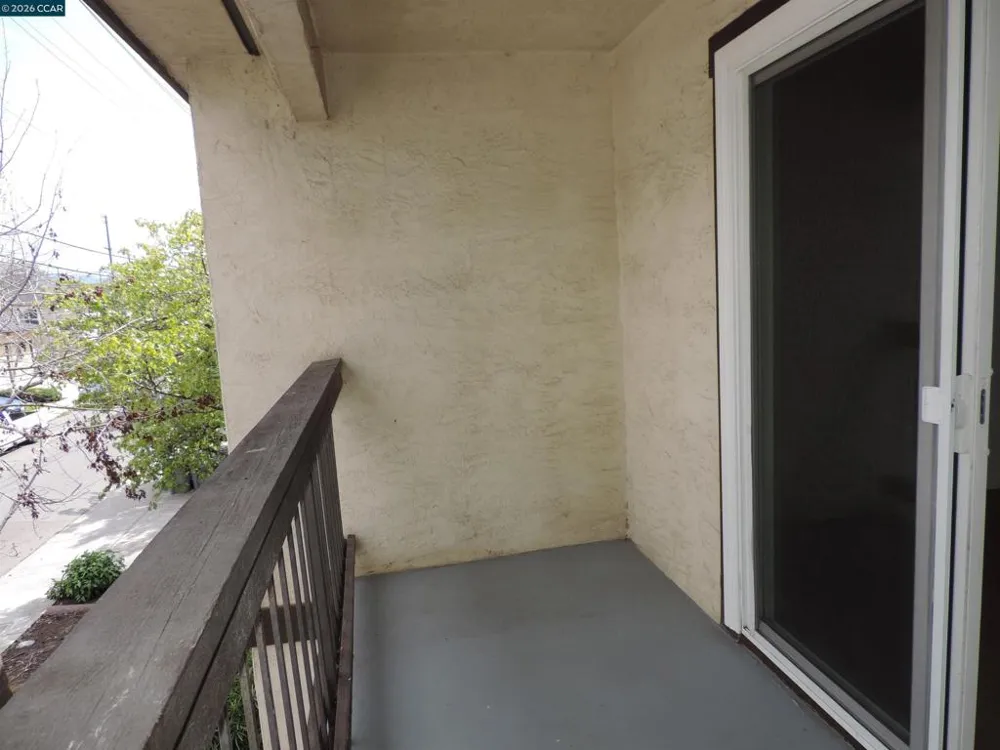 1725 Liberty ## 10 El Cerrito, CA 94530