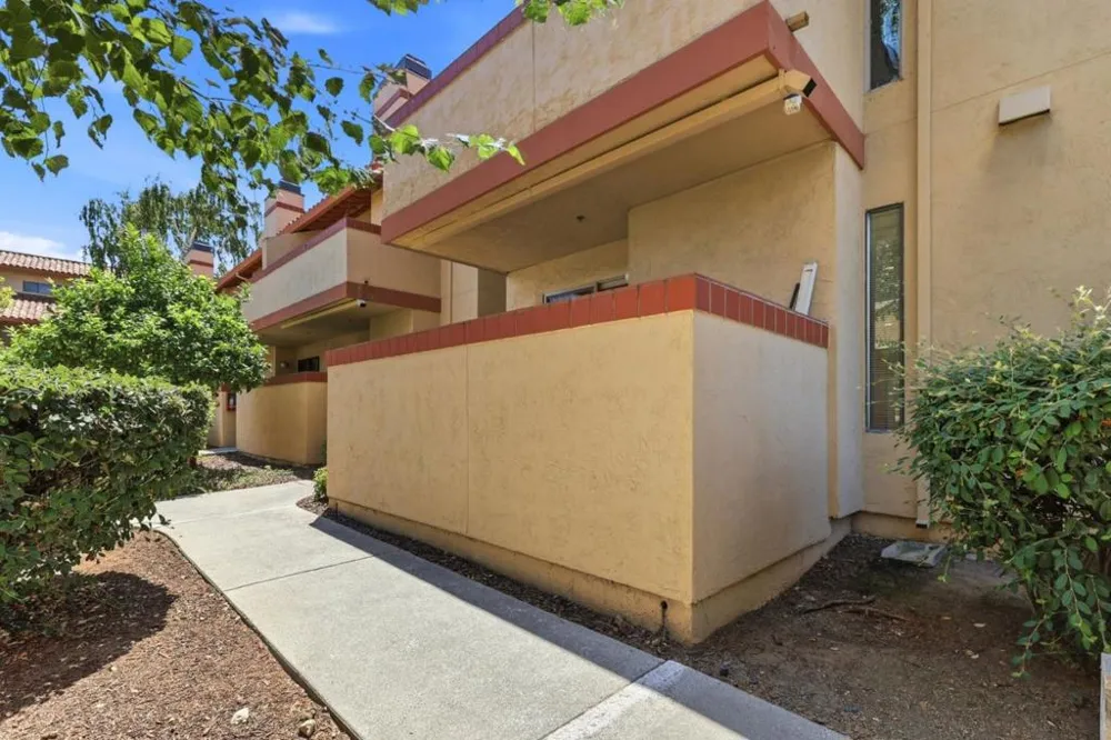 20740 Celeste Circle Cupertino, CA 95014