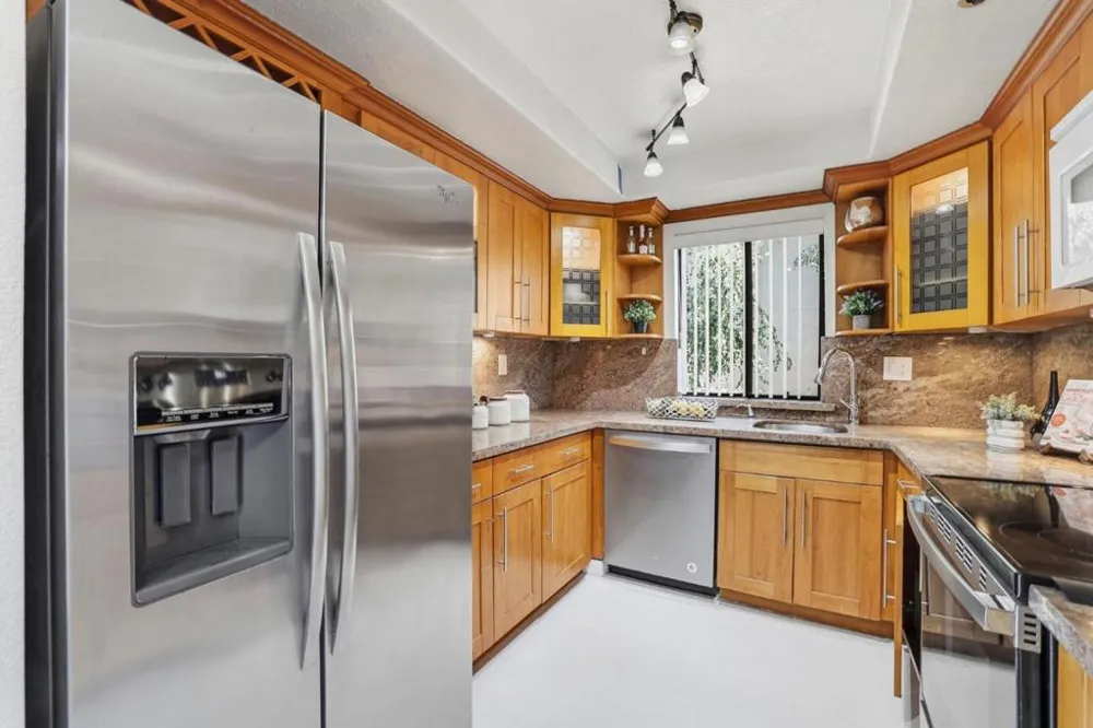 20740 Celeste Circle Cupertino, CA 95014